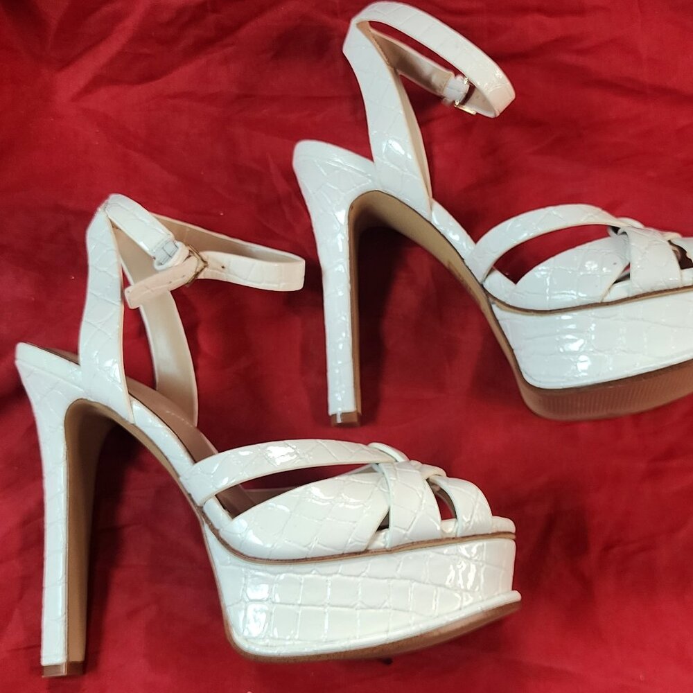 ALDO White Platform Strappy Sandals High Heels 8.5 Snakeskin / reptile like